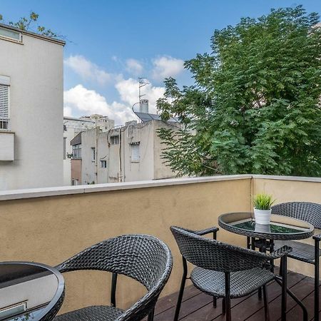 Ben-Gurion Blvd 2Bdr Close To The Beach 텔아비브 외부 사진