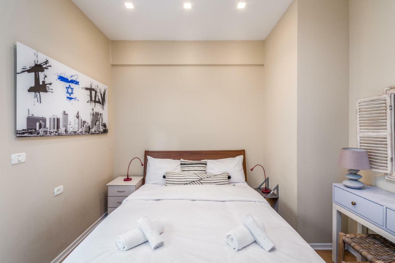 Ben-Gurion Blvd 2Bdr Close To The Beach 텔아비브 외부 사진