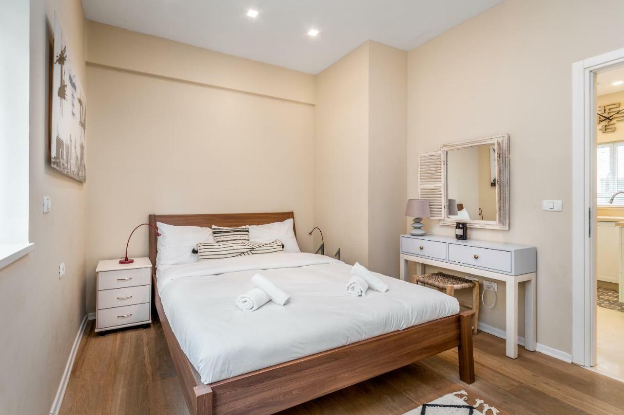 Ben-Gurion Blvd 2Bdr Close To The Beach 텔아비브 외부 사진